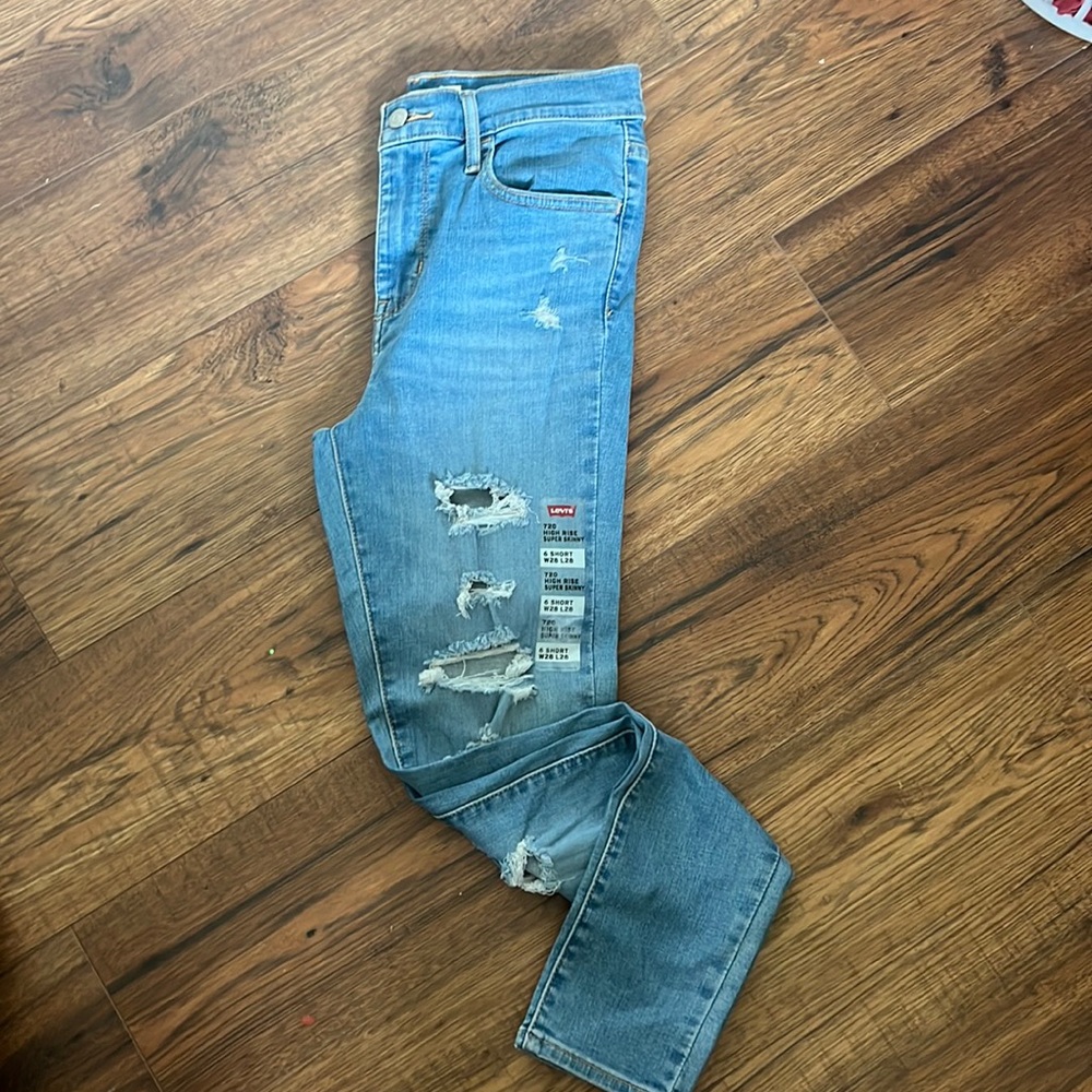 Levi’s 720 high rise super skinny jeans